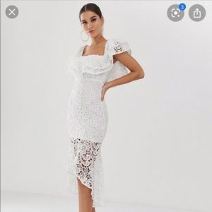 Gorgeous lace midi dress